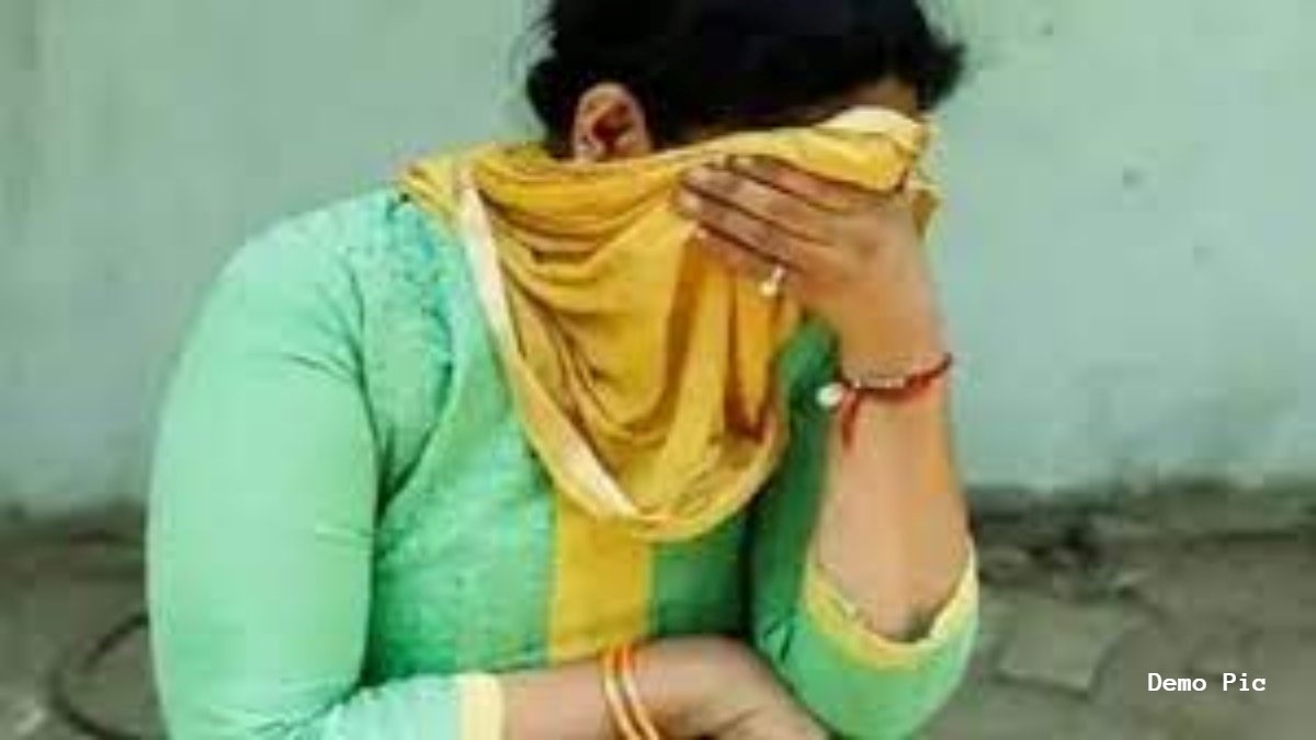 BJP नेता की घटिया करतूत, आई सामने तालकशुदा महिला की तंग...